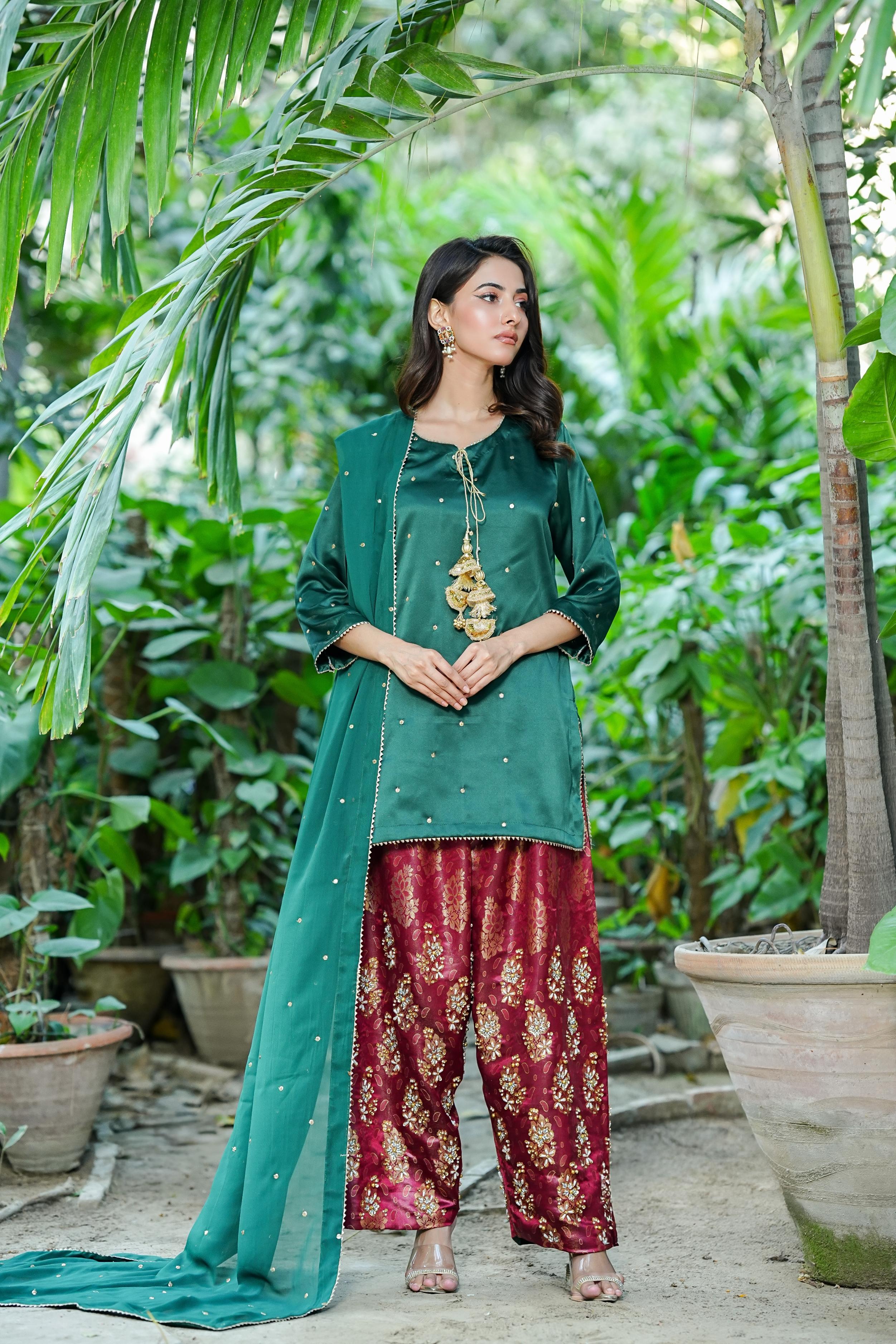 Amna Khurram D-07 Ready to wear Silk Collection
