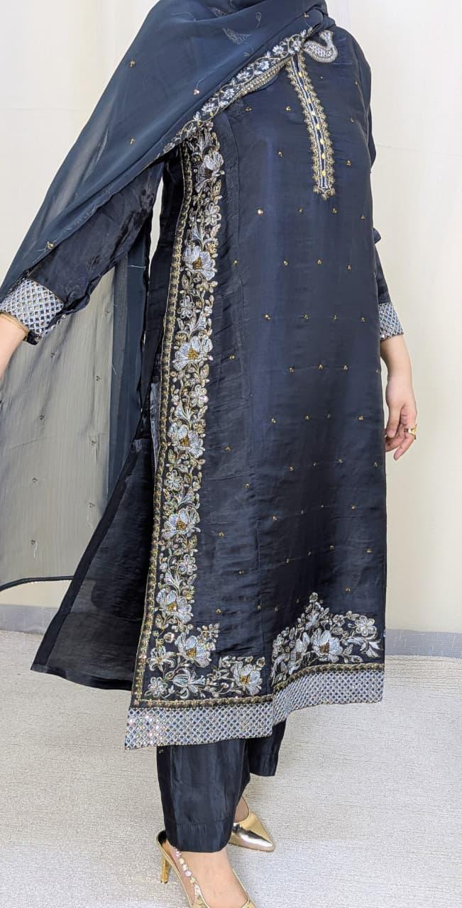 Amna Khurram Black Zimal-nov#25 3pc Raw Silk Ready to wear