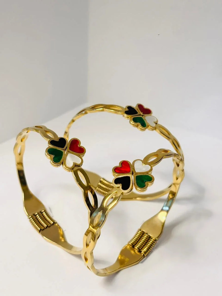 Four-Heart Clover Enamel Bangle