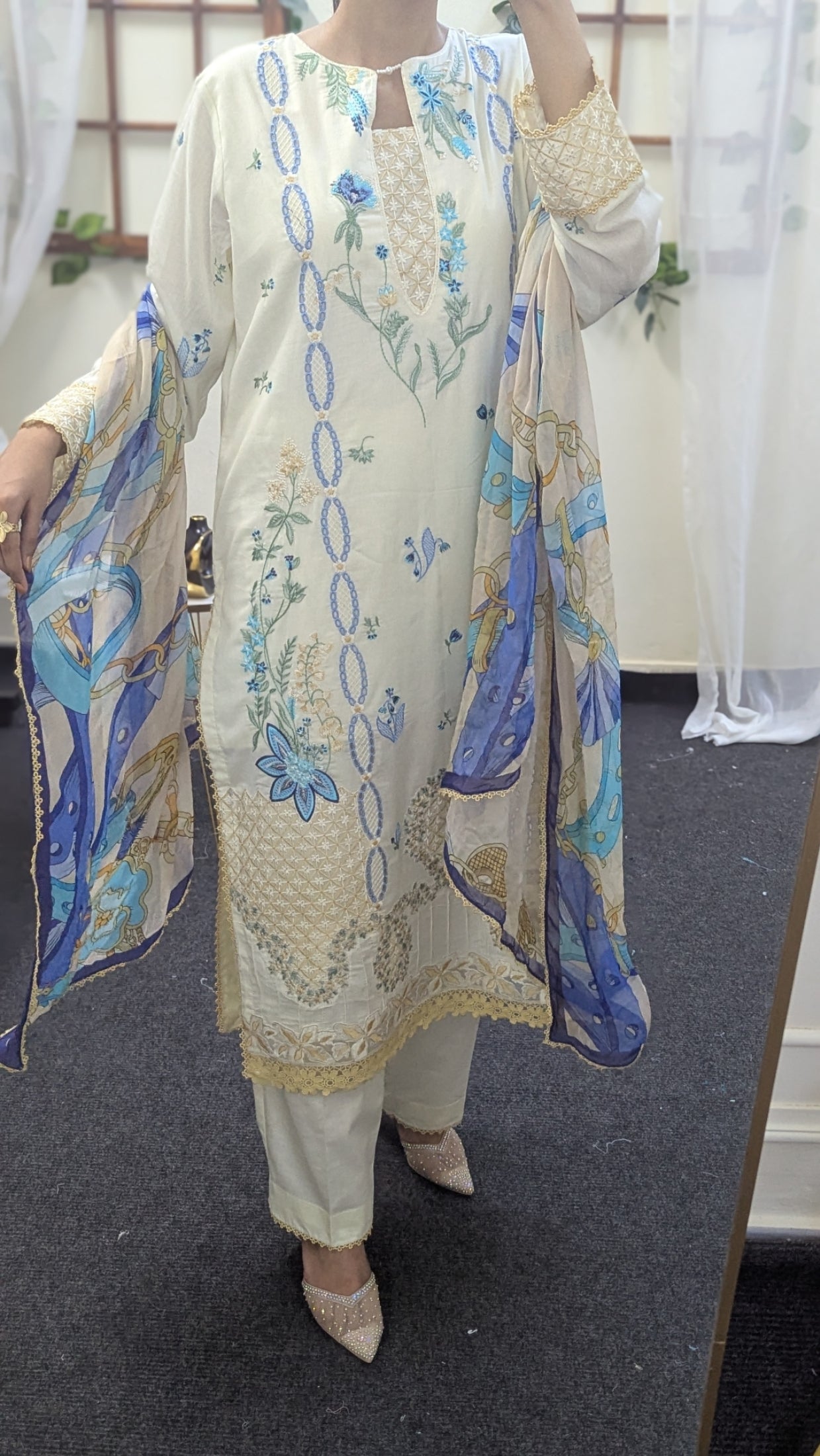 Roheenaz Zoya Aashiyana Ready to wear Lawn 25'