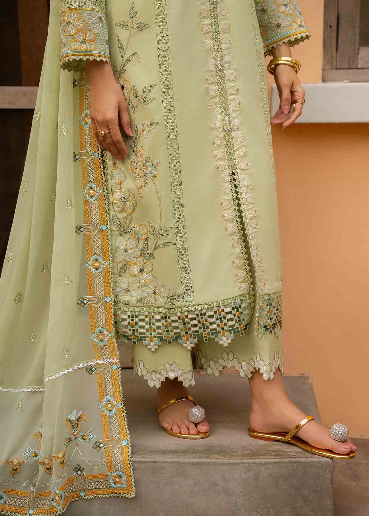 Jeem 3 PIECE EMBROIDERED FERN GREEN LAWN 25'