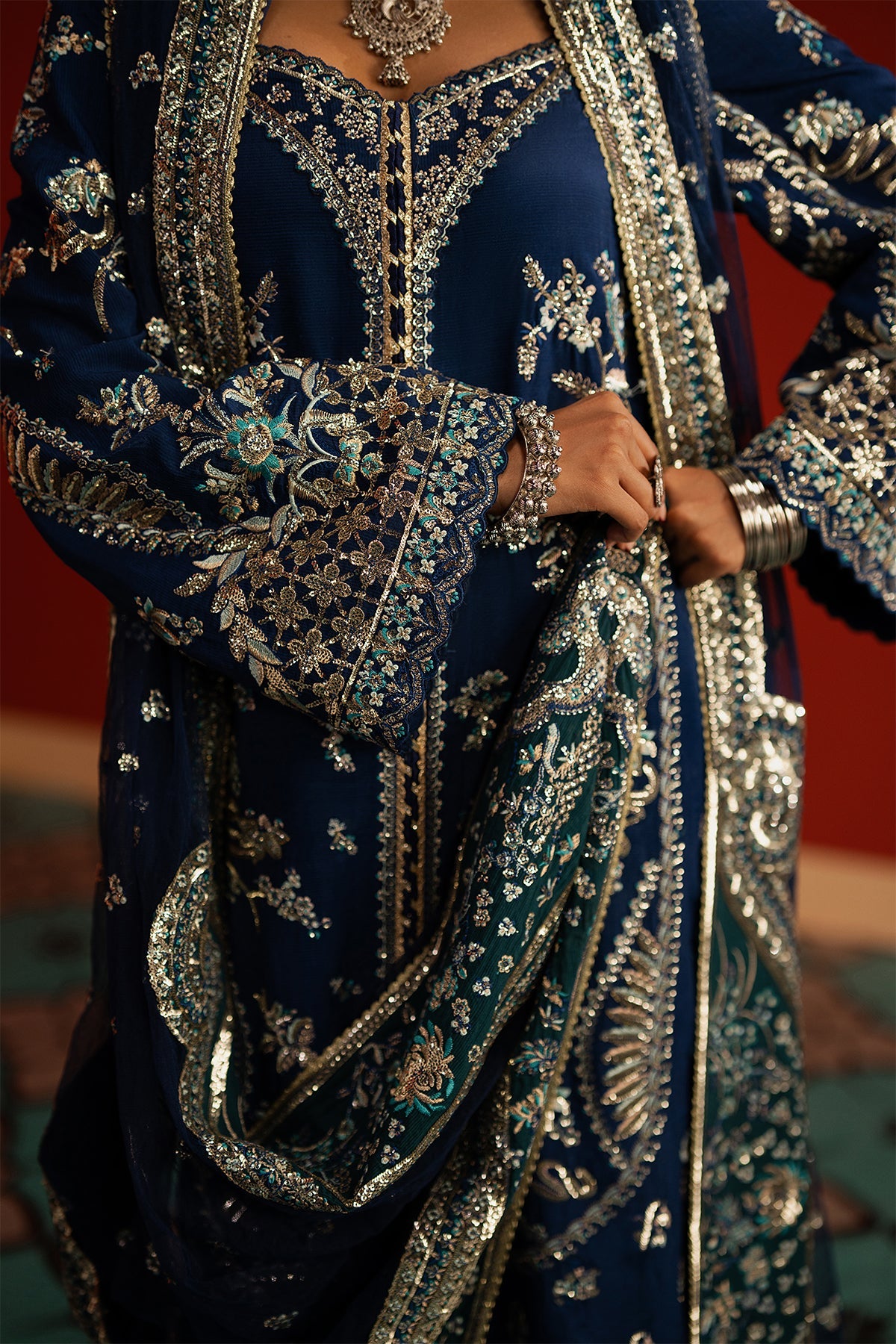 Afrozeh Mahreen Divani The Silk Edit 25