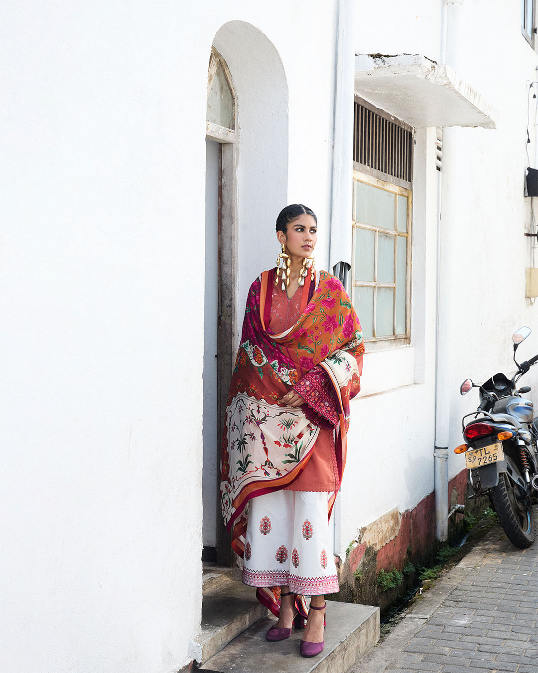 Jugnu Panjnad Luxury Lawn Collection 25