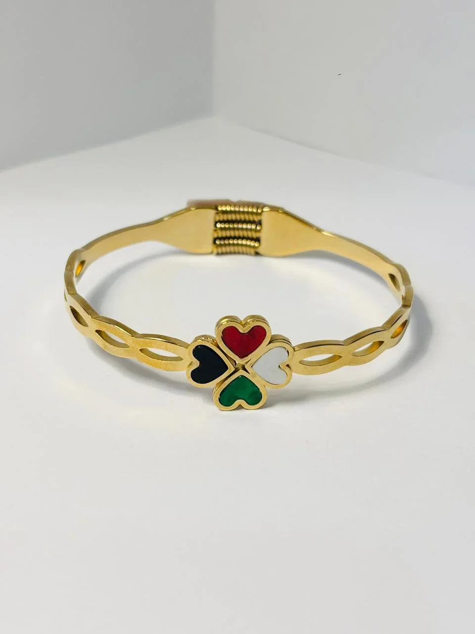 Four-Heart Clover Enamel Bangle
