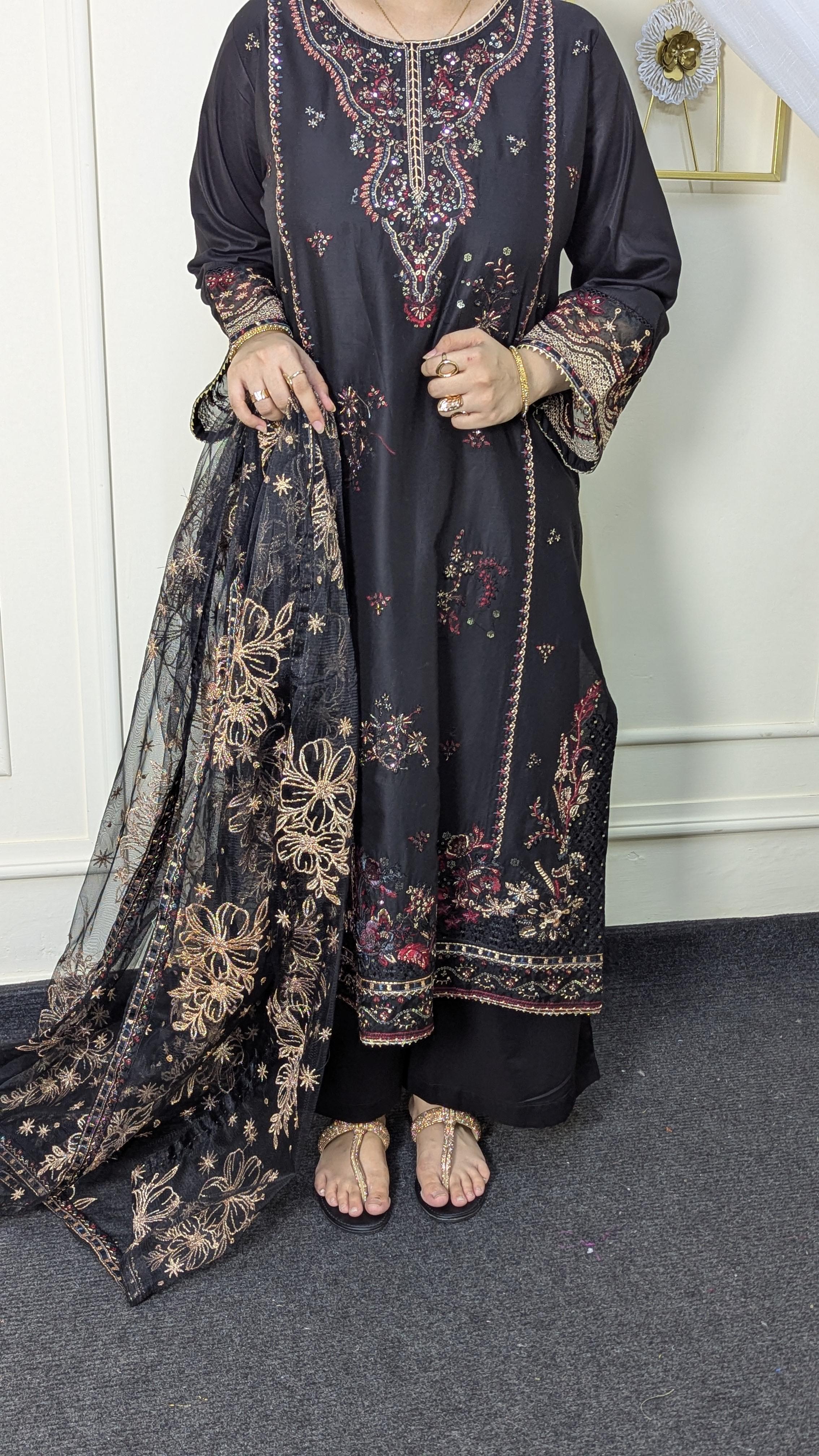 Amna Khurram Saima-Aug12 Black Ready to wear