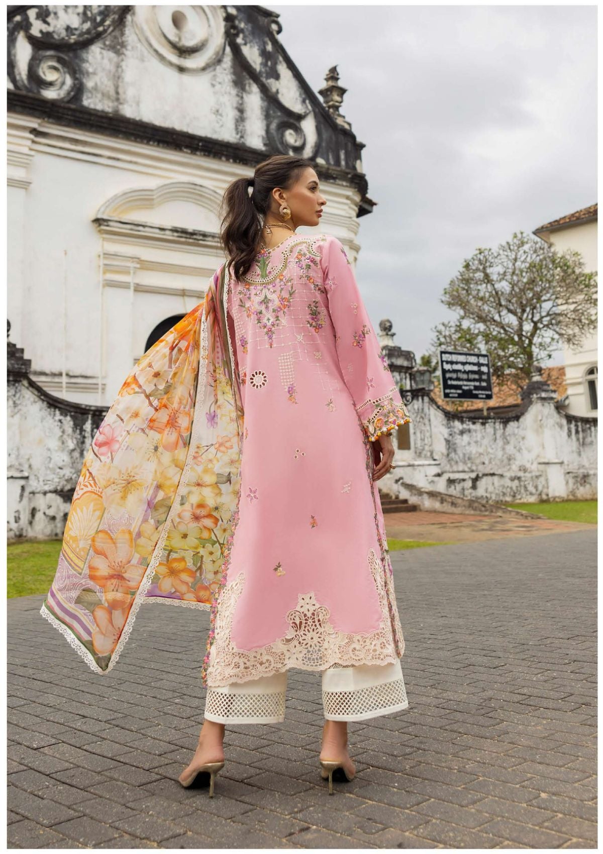 Mushq D-12 Twinkling Tempos Manaram Luxury Lawn'25