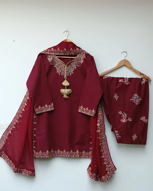 Amna Khurram Nomenza D-3 3pc ready to wear collection