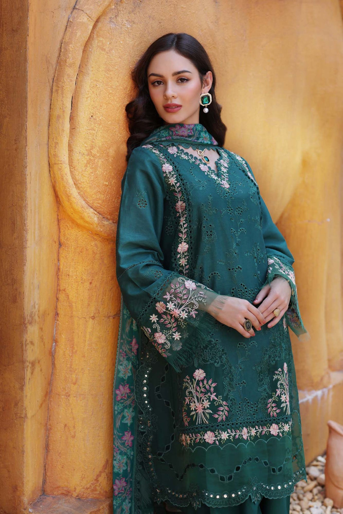 Saadia Asad 10A Eid Handwork Laserkari 25'