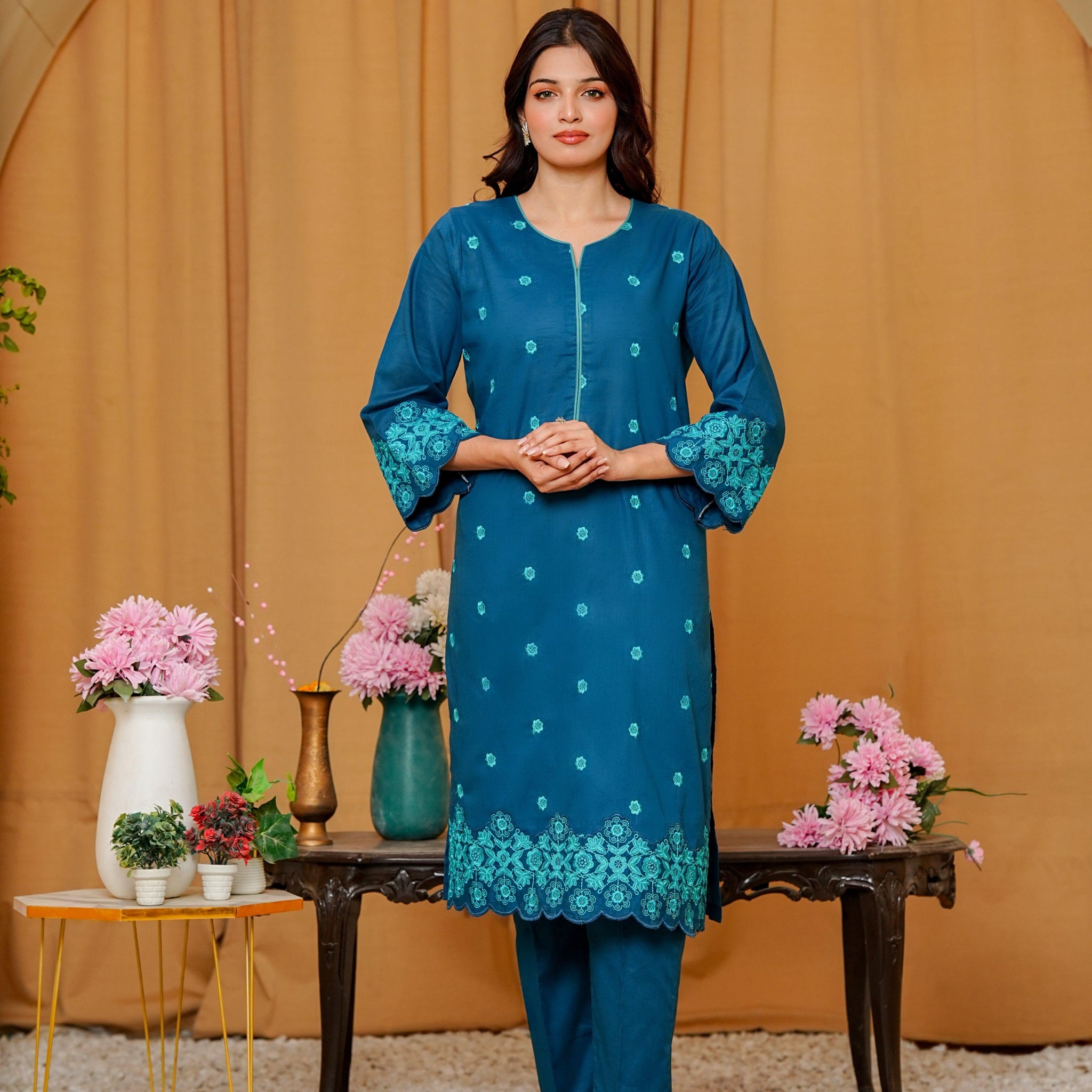 Amna Khurram D-1 Casuals Ready to Wear
