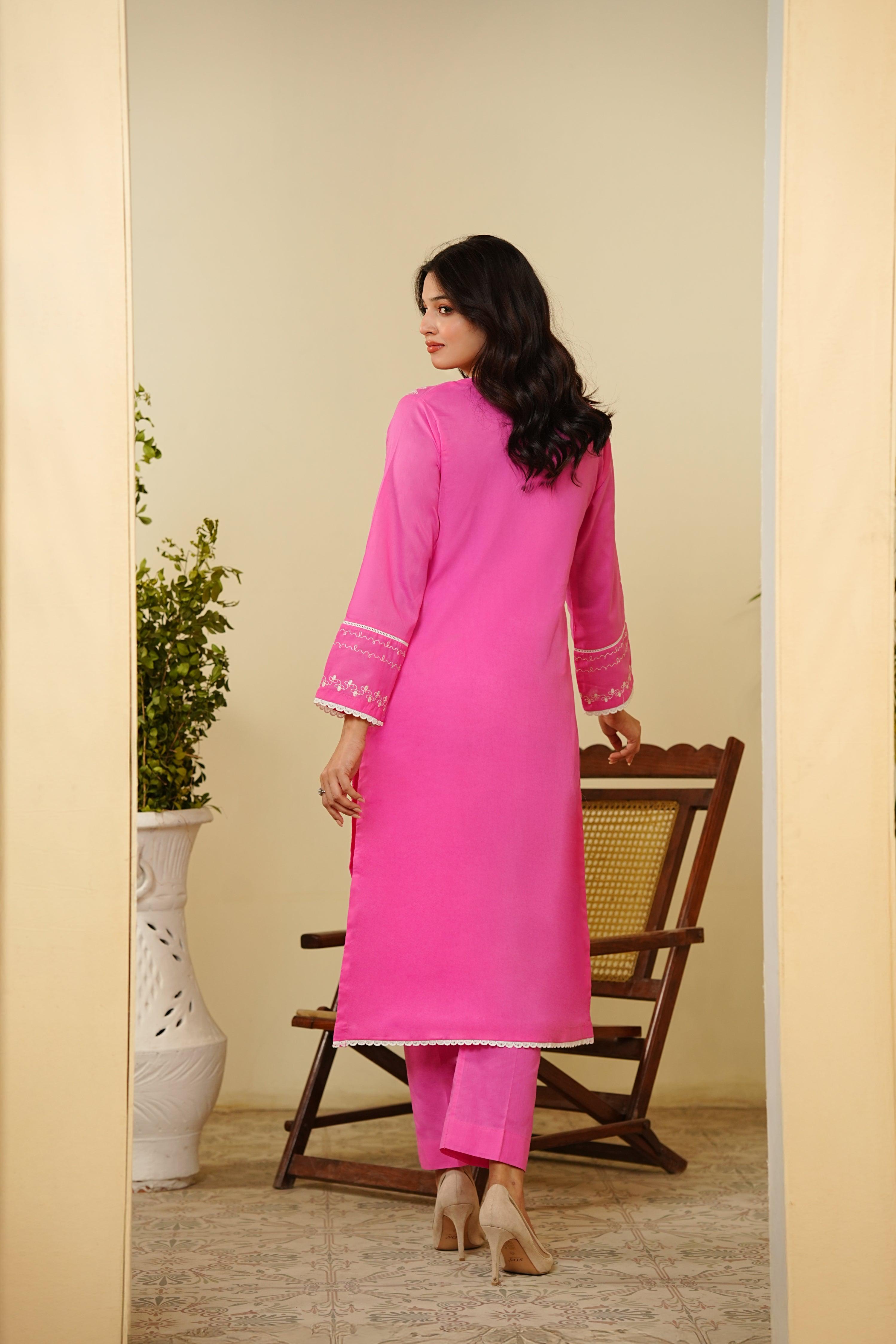 Amna Khurram D-4 Casuals Ready to Wear