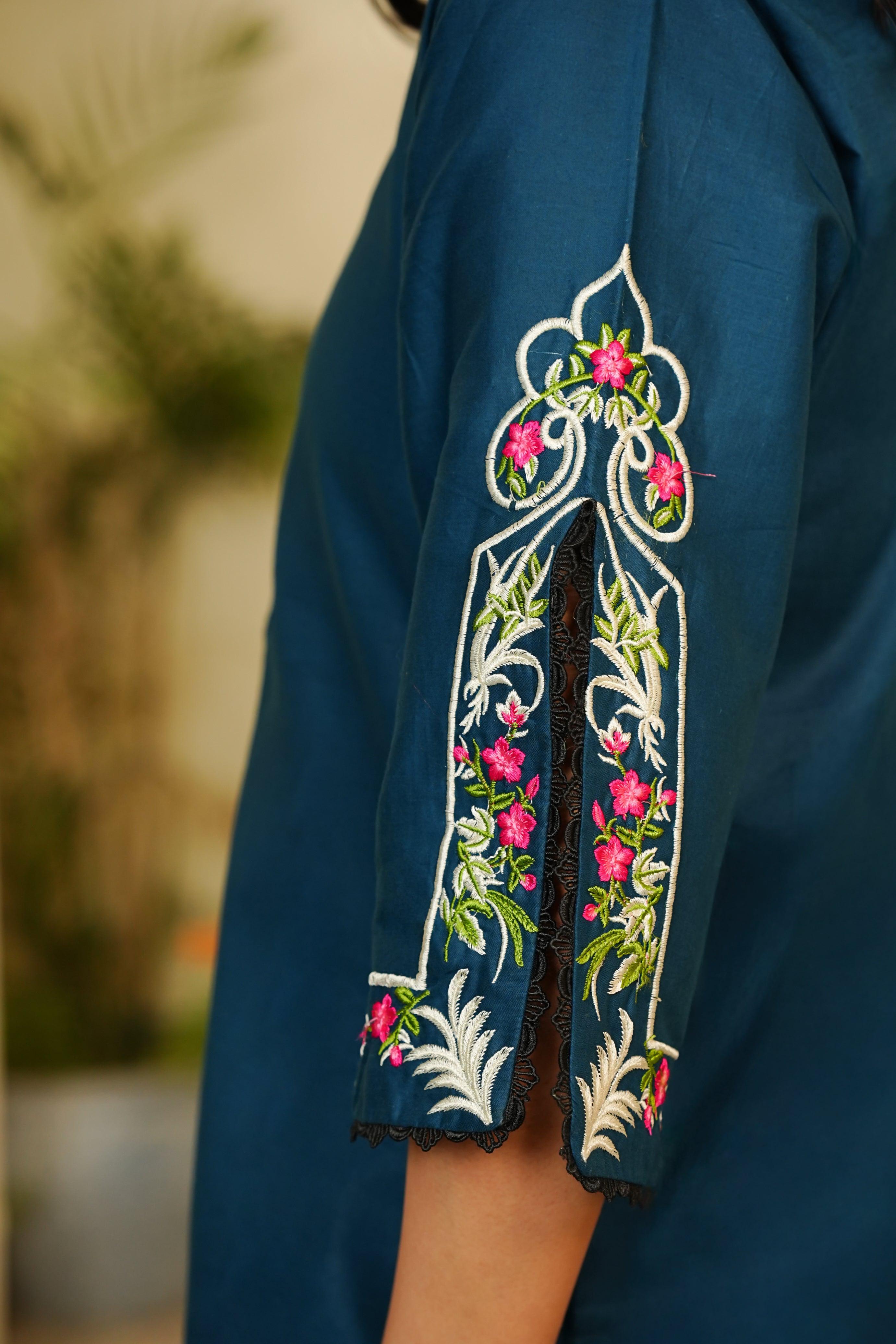Amna Khurram D-5 Casuals Ready to Wear