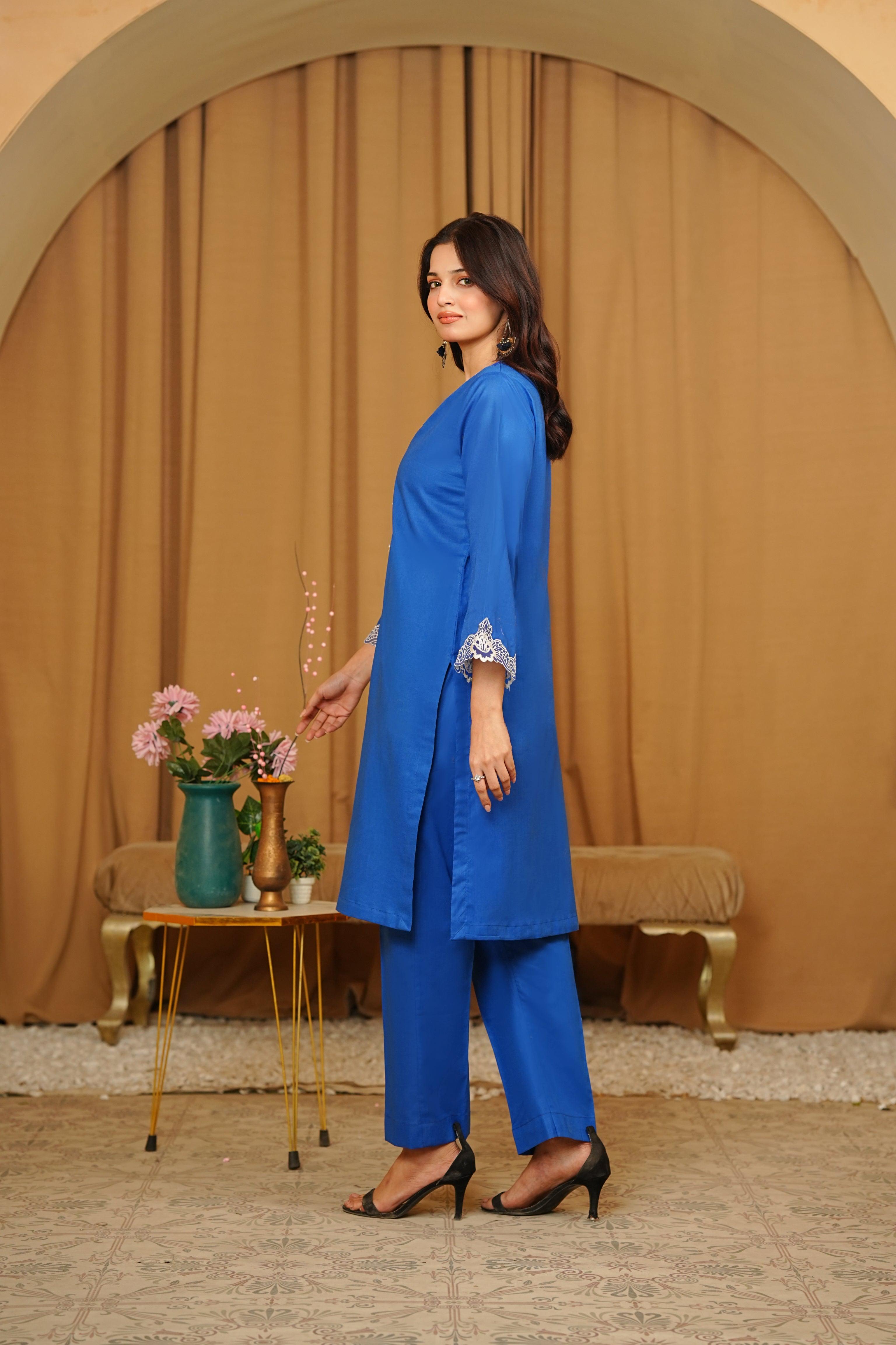 Amna Khurram D-13 Casuals Ready to Wear