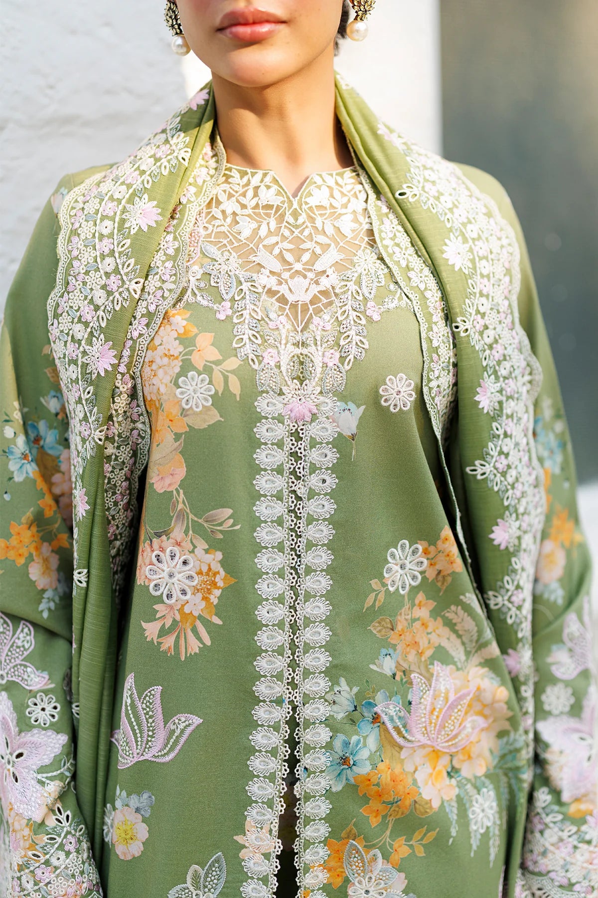 Afrozeh Embroidered Lawn 3-Piece Stitched suite -Green(Serelith)