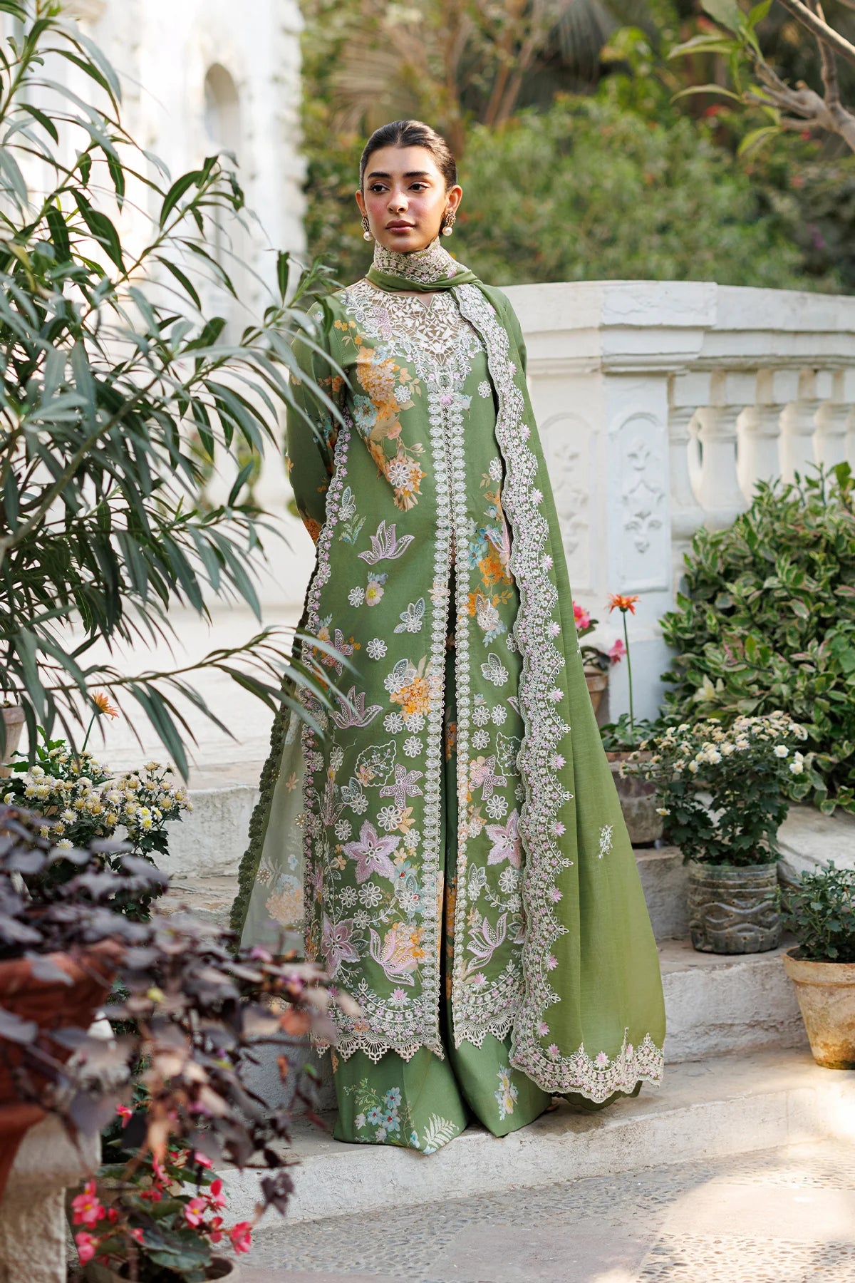 Afrozeh Embroidered Lawn 3-Piece Stitched suite -Green(Serelith)