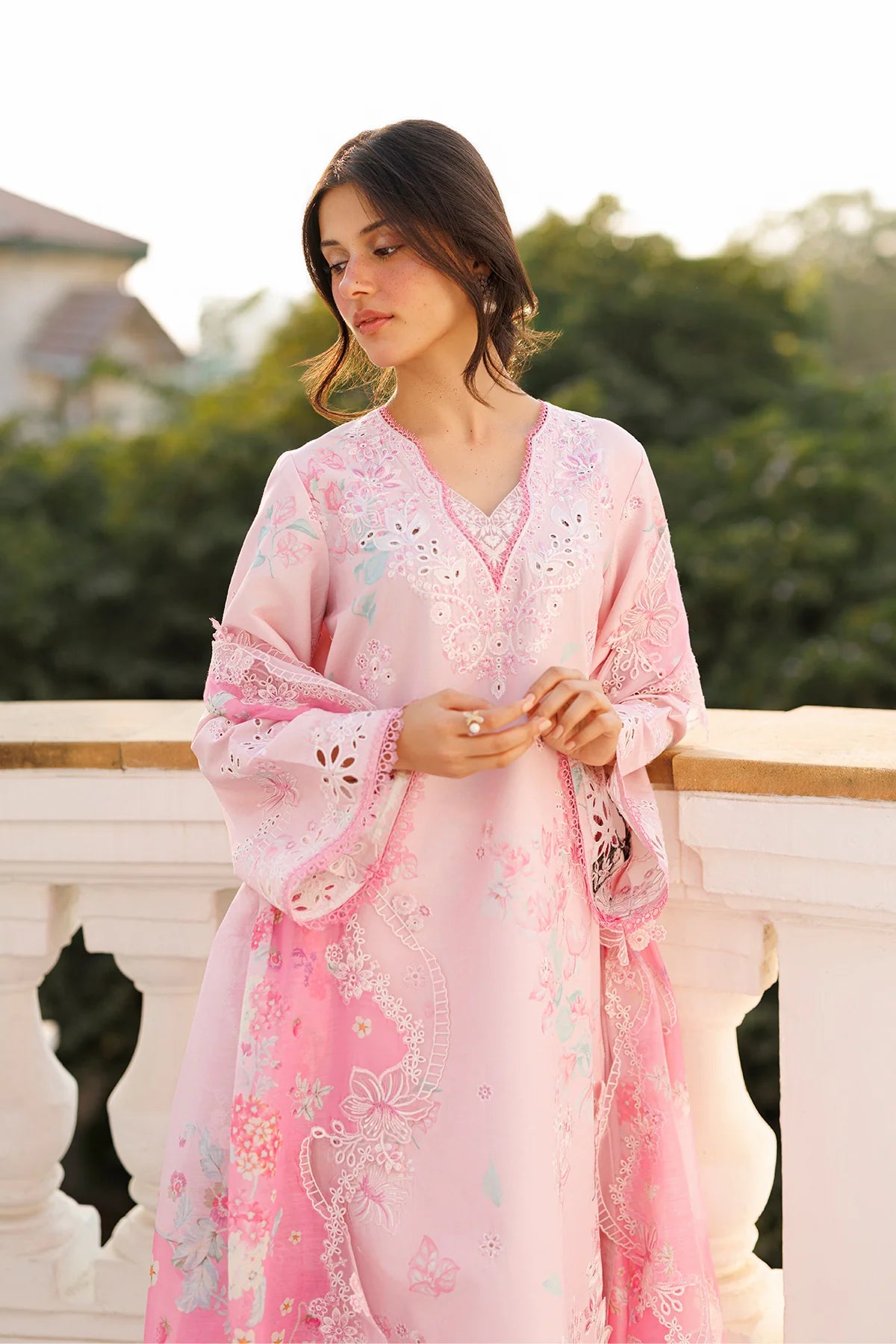 Afrozeh Embroidered Lawn 3-Piece Stitched suite -Pink (Amoura)