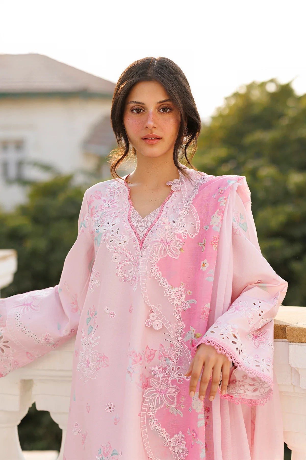 Afrozeh Embroidered Lawn 3-Piece Stitched suite -Pink (Amoura)